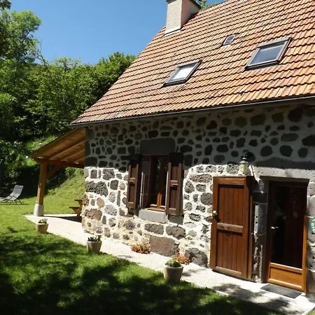 Maison De Caractere, 2 Ch, 4 Pers, Jardin, Animaux Admis, Wifi, Proche Puy Mary - Fr-1-742-106 *