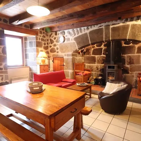 Maison De Caractere, 2 Ch, 4 Pers, Jardin, Animaux Admis, Wifi, Proche Puy Mary - Fr-1-742-106 Dom wakacyjny Mandailles-Saint-Julien